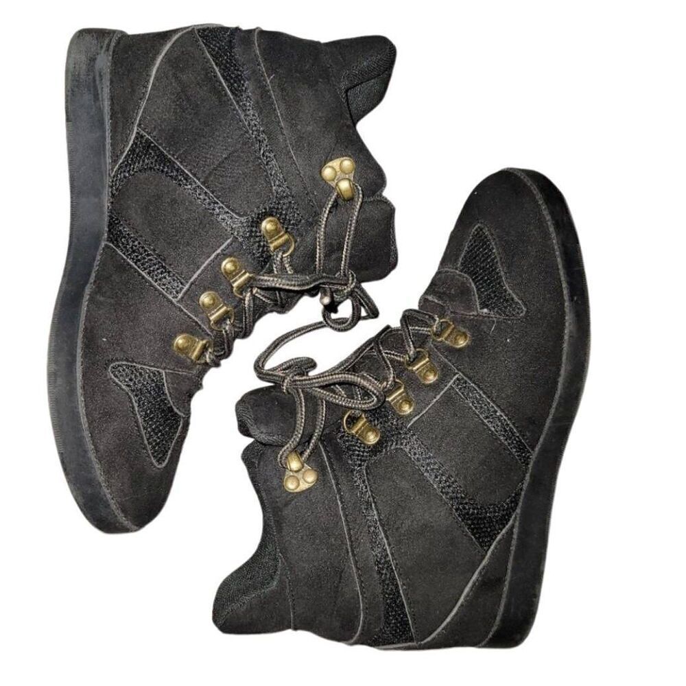 Ladies Size 8.5 Black Microsuede Wedge Hiking Sneaker Lace Up Booties